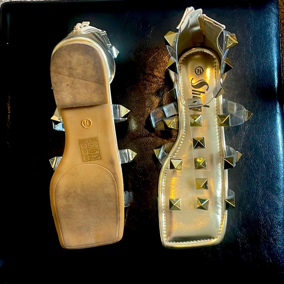 Women’s Size 7 Clear and Gold Studded Gladiator Sandals - Picture 3 of 3